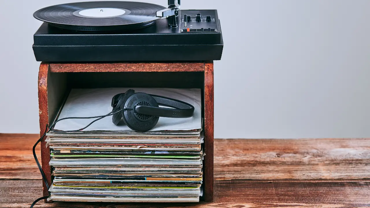 Organizing Your Vinyl Record Collection: Expert Tips